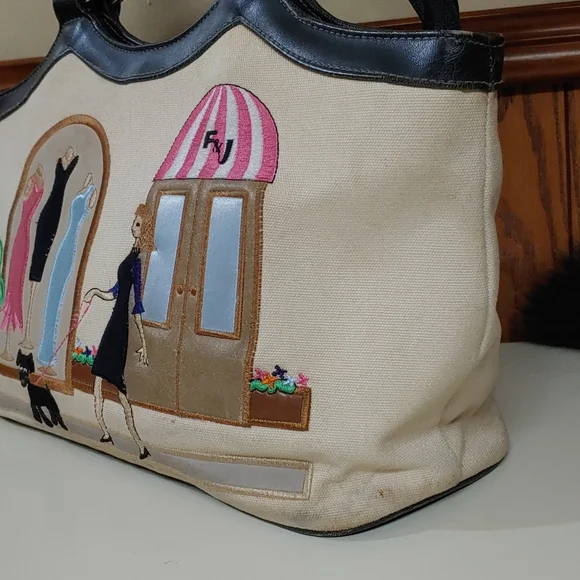 Frankie and Johnnie Dainty Vintage Shoulder Bag - Picture 4 of 16